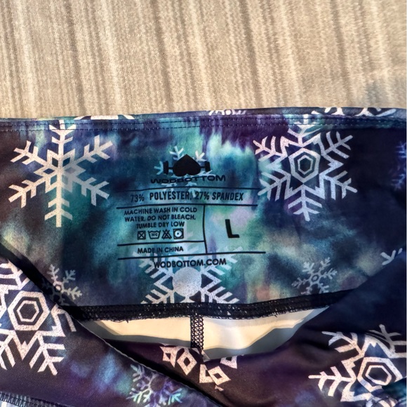 Has pockets!!!! - Picture 4 of 4